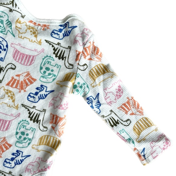 🍓4/$15🍓 Old Navy Baby Long Sleeve Onesie - Dinosaurs Print - Picture 2 of 7